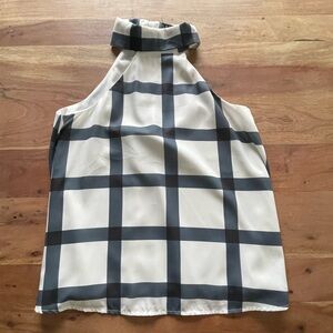 Lulu's Mock-neck Top